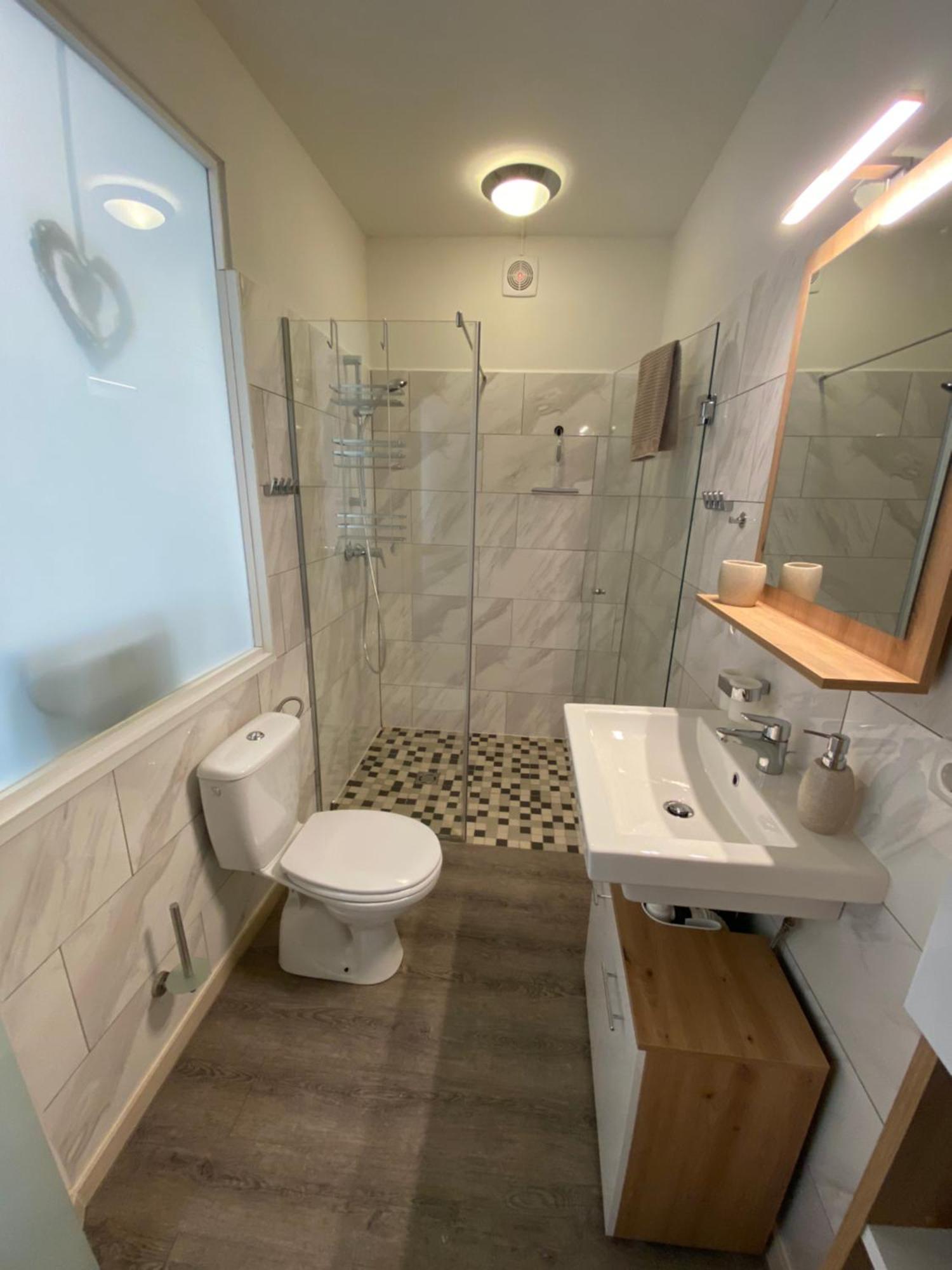 Studio Im Wienerwald - Moedling Modling Bagian luar foto