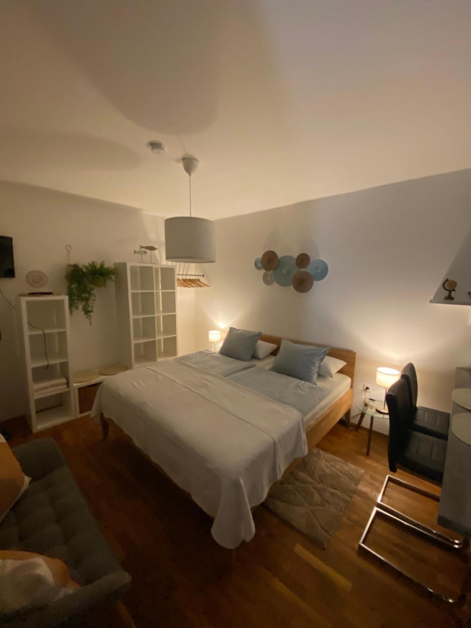 Studio Im Wienerwald - Moedling Modling Bagian luar foto